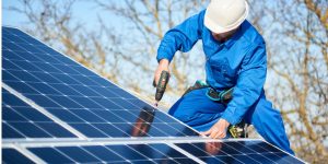 Installation Maintenance Panneaux Solaires Photovoltaïques à Balaze